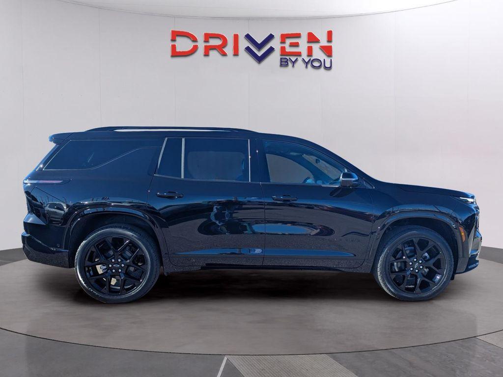 new 2026 Chevrolet Traverse car, priced at $55,383