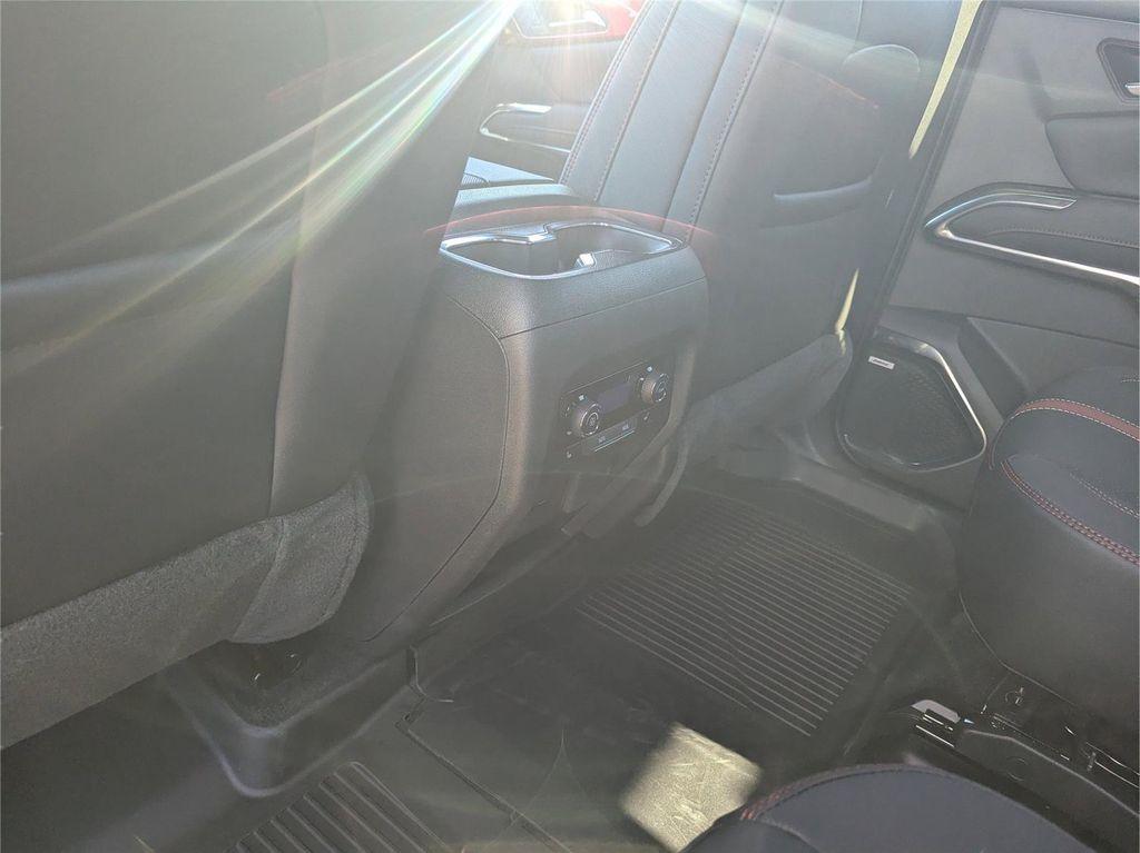 new 2026 Chevrolet Traverse car, priced at $55,383