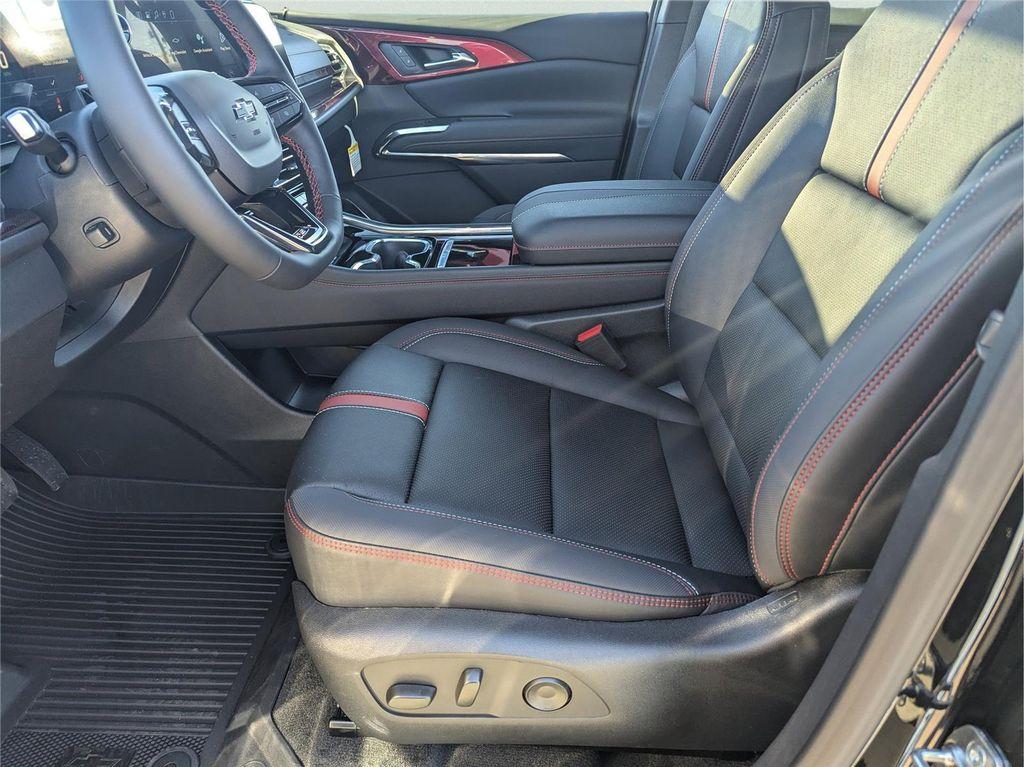 new 2026 Chevrolet Traverse car, priced at $55,383