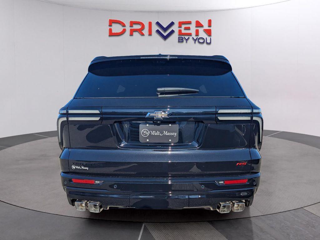 new 2026 Chevrolet Traverse car, priced at $55,383