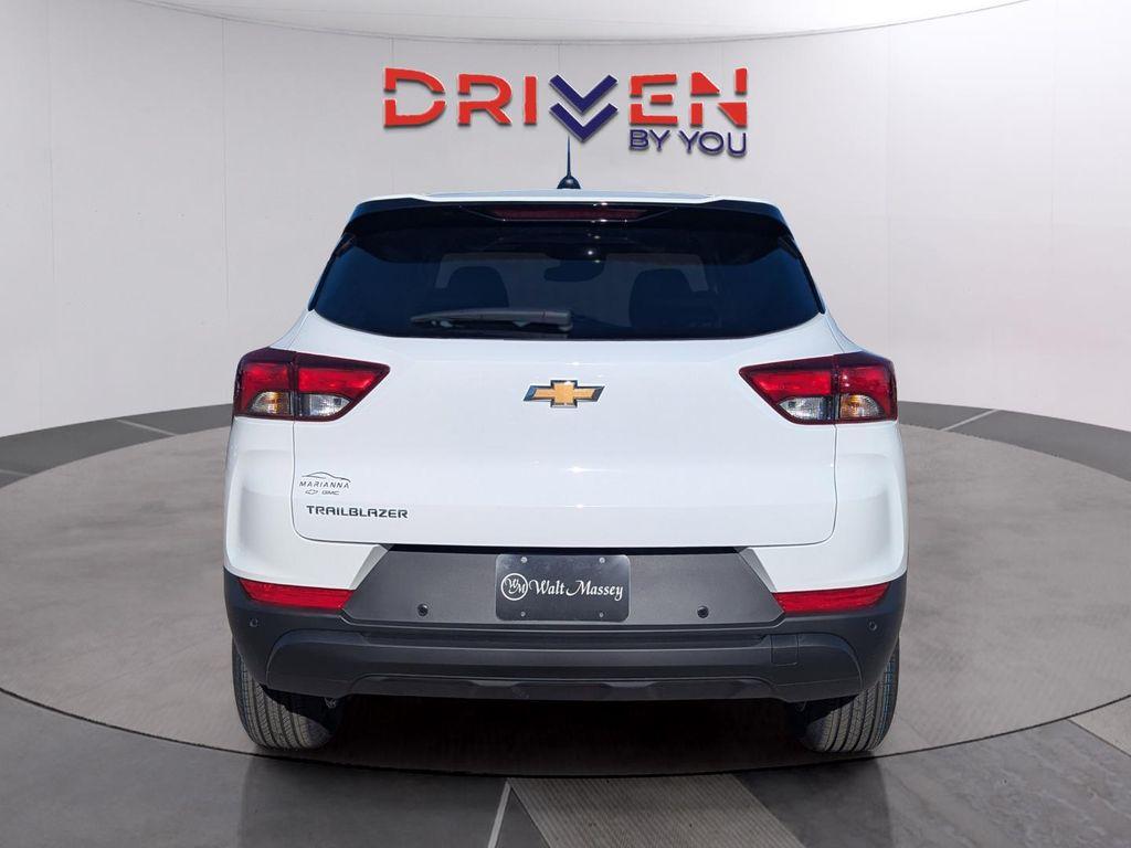 new 2026 Chevrolet TrailBlazer car, priced at $26,309