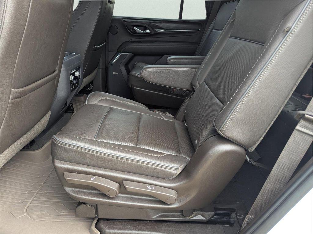 used 2021 GMC Yukon car, priced at $42,699