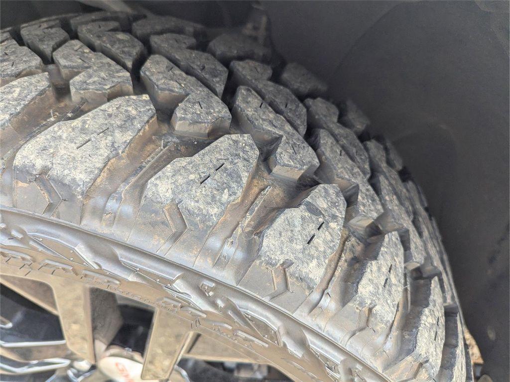 used 2021 GMC Yukon car, priced at $42,699