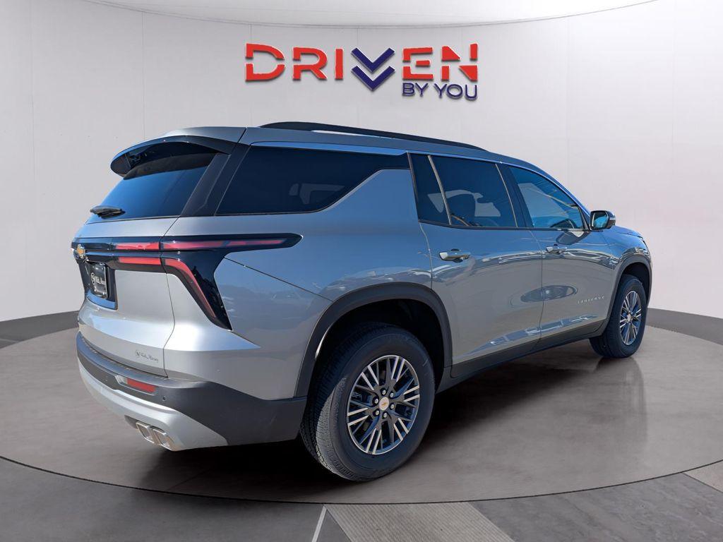 new 2026 Chevrolet Traverse car, priced at $42,884