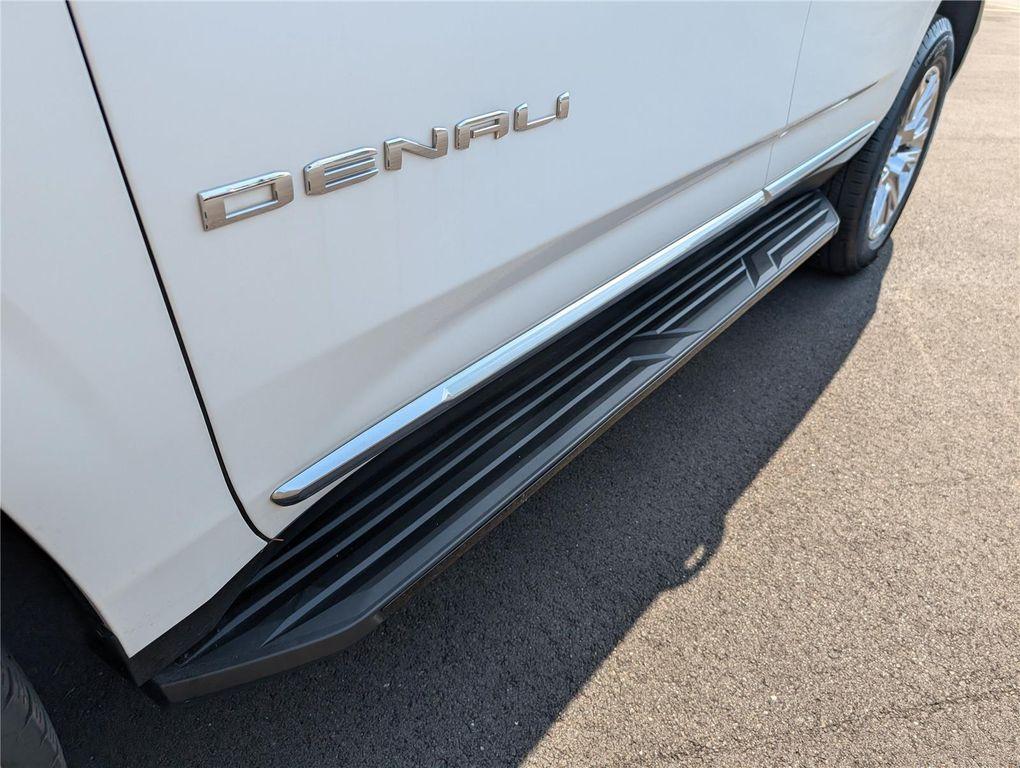 used 2022 GMC Yukon car, priced at $49,799
