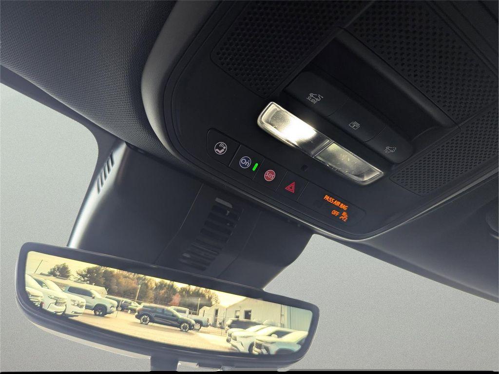 new 2026 Chevrolet Traverse car, priced at $44,223