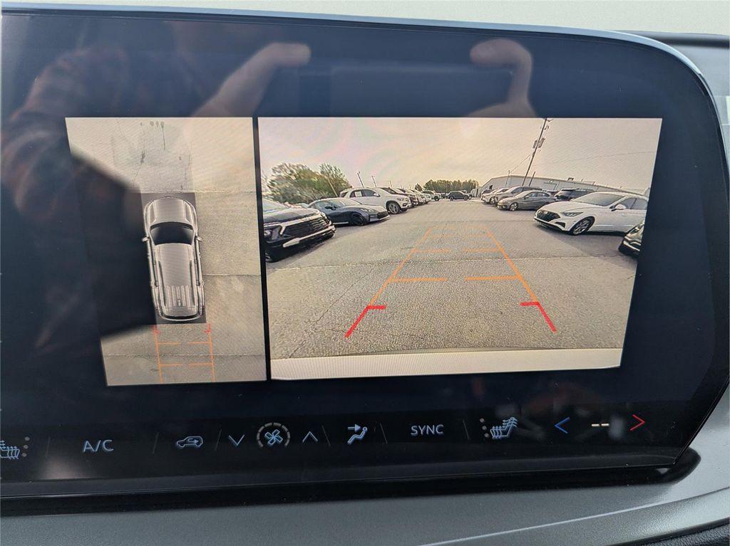 new 2026 Chevrolet Traverse car, priced at $44,223