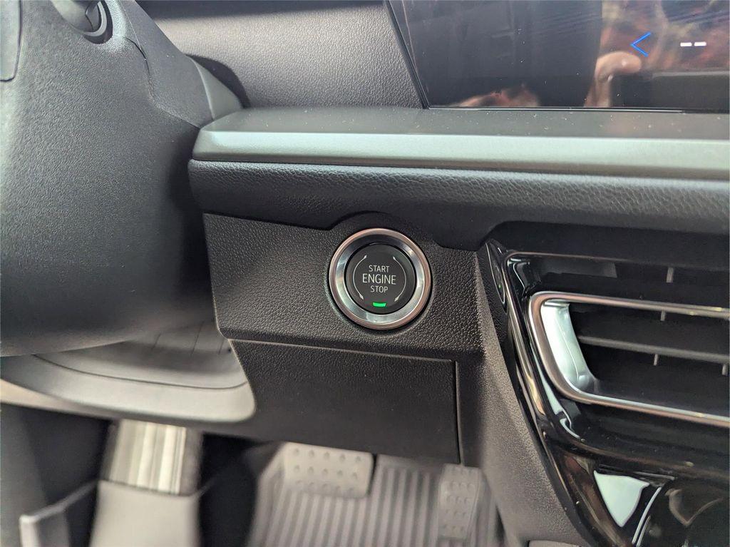 new 2026 Chevrolet Traverse car, priced at $44,223