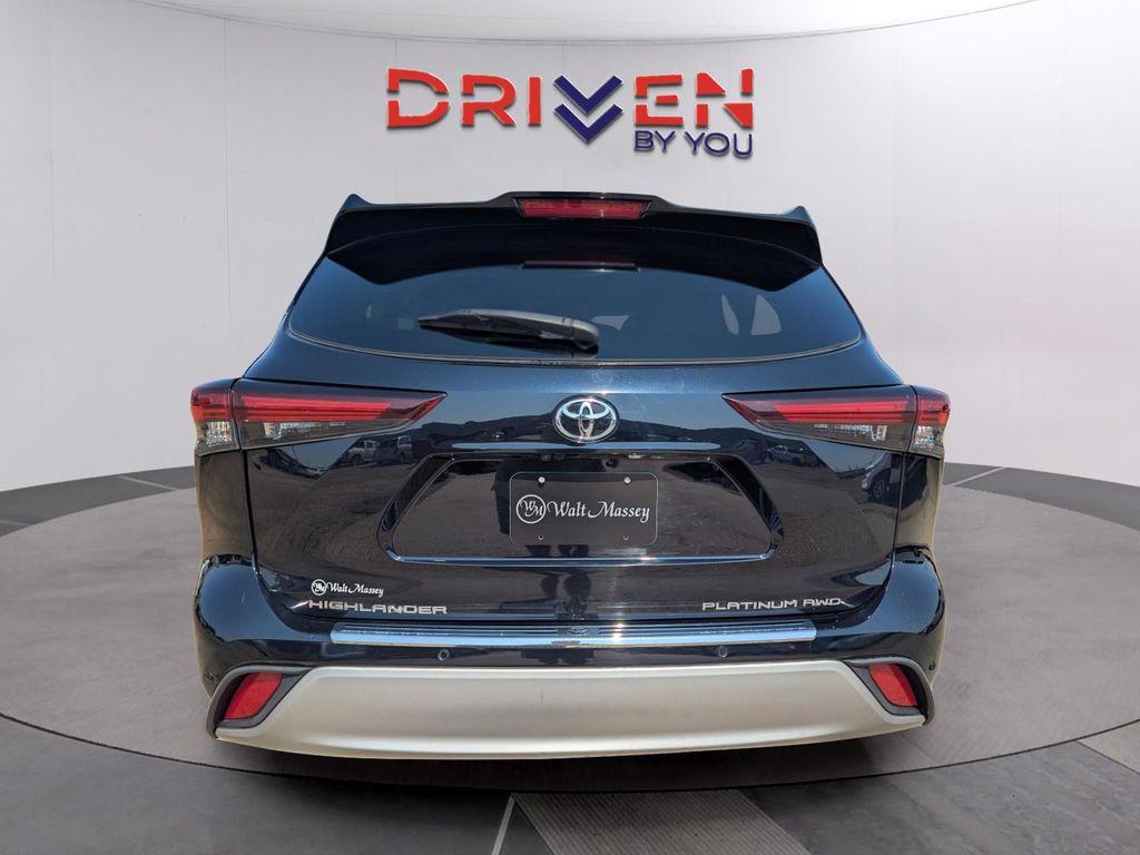 used 2024 Toyota Highlander car, priced at $40,799