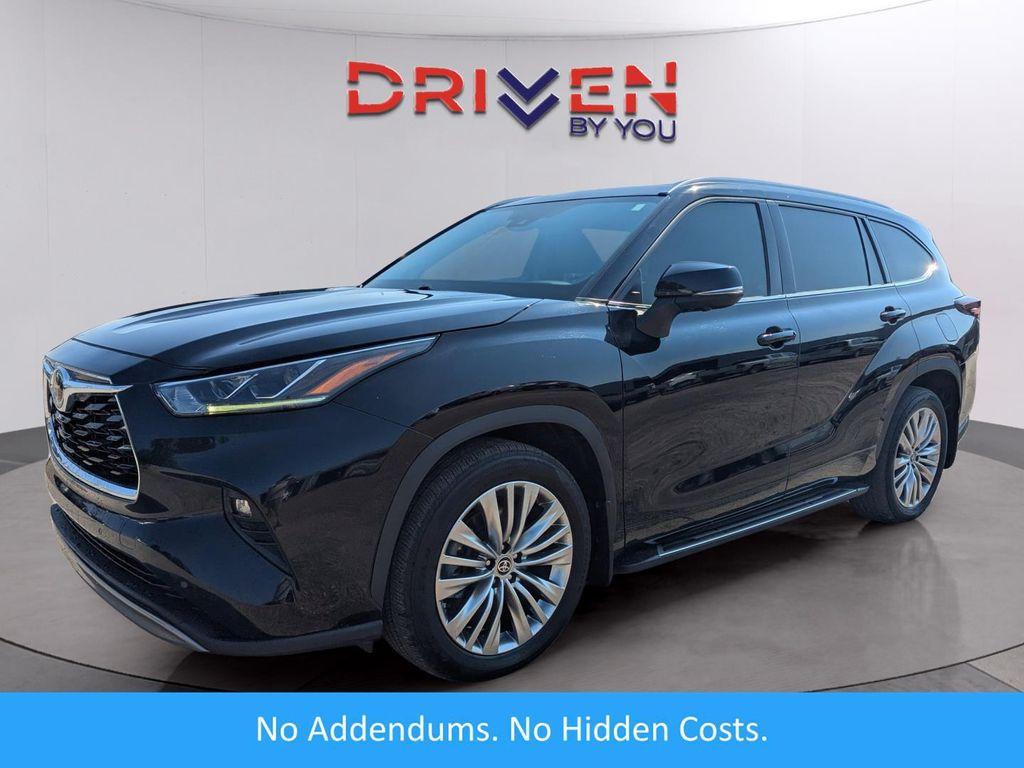 used 2024 Toyota Highlander car, priced at $40,799