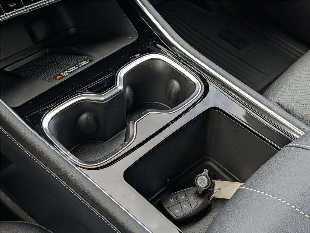 new 2026 Chevrolet Traverse car, priced at $45,313
