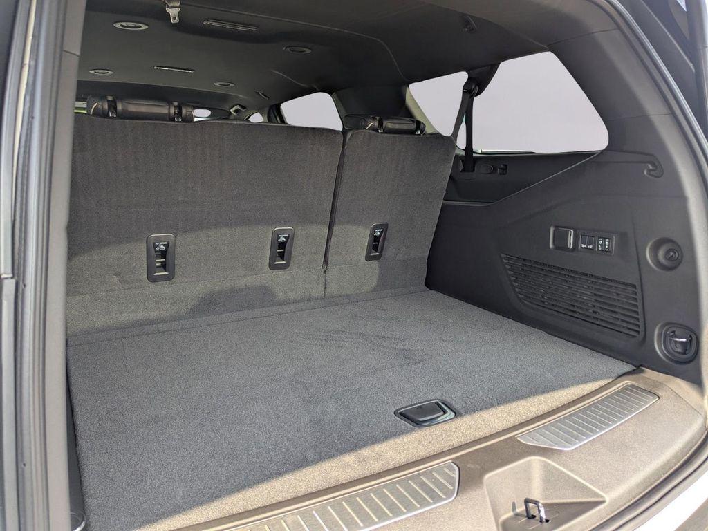 new 2025 Chevrolet Suburban car, priced at $72,210