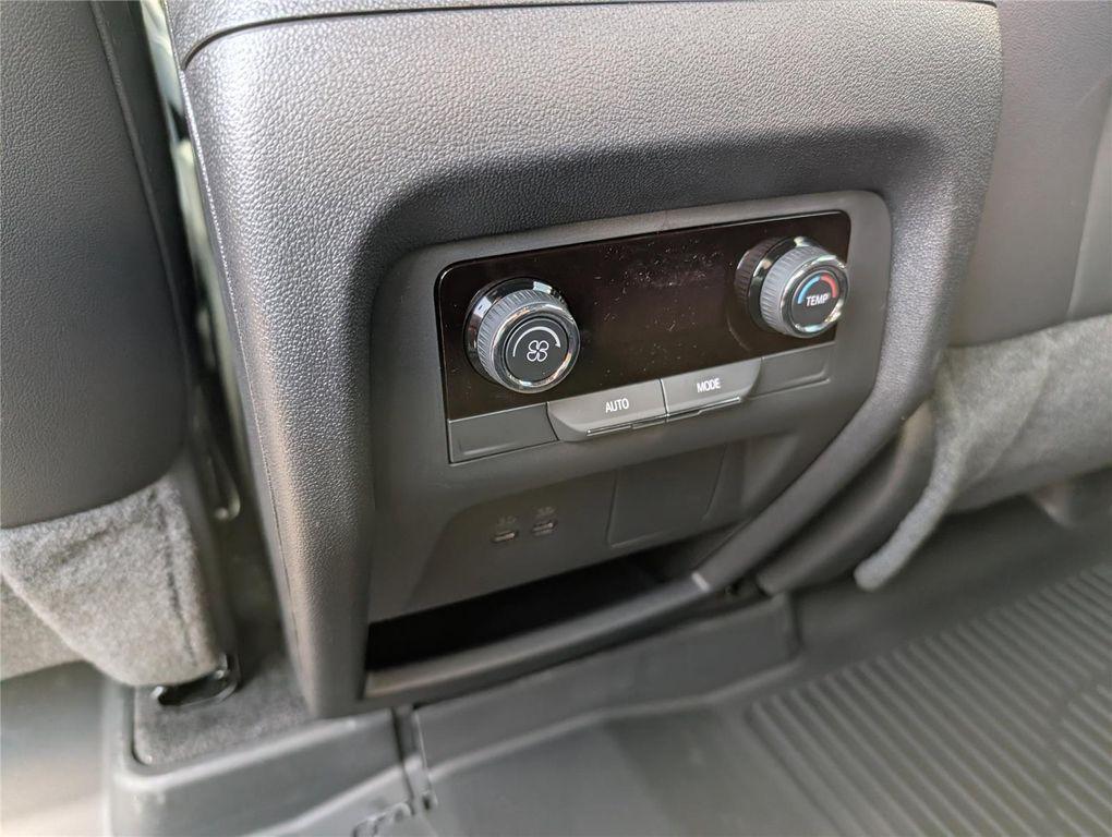 new 2026 Chevrolet Traverse car, priced at $46,308