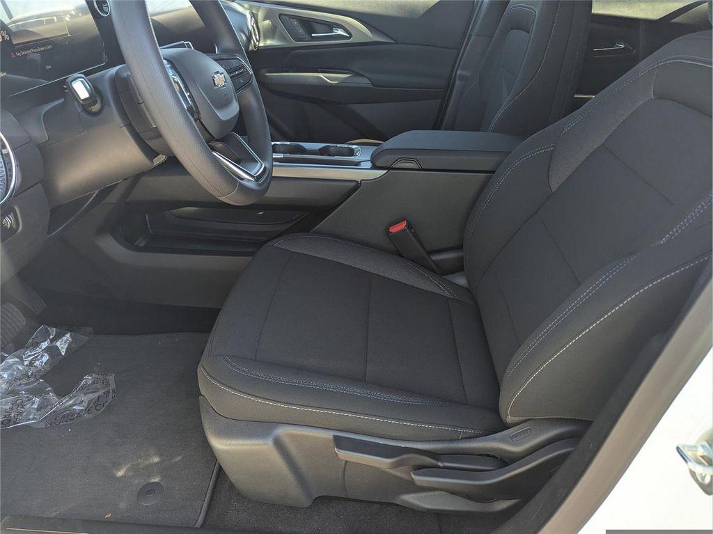 new 2026 Chevrolet Equinox EV car, priced at $32,535