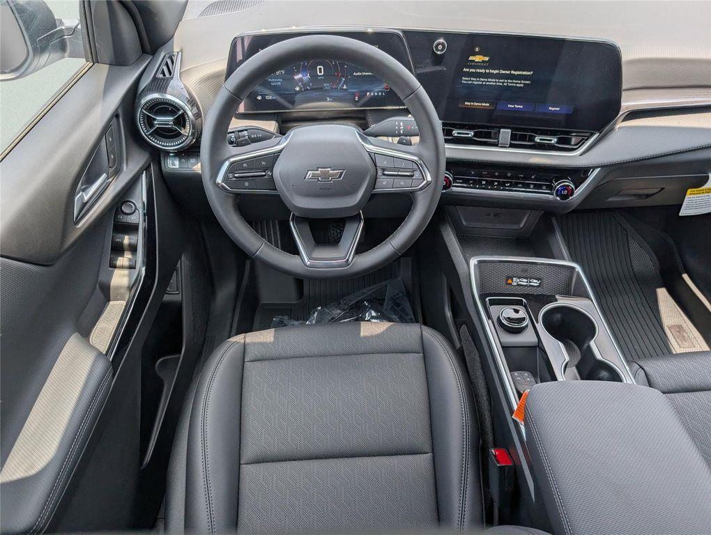 new 2026 Chevrolet Equinox car, priced at $33,714