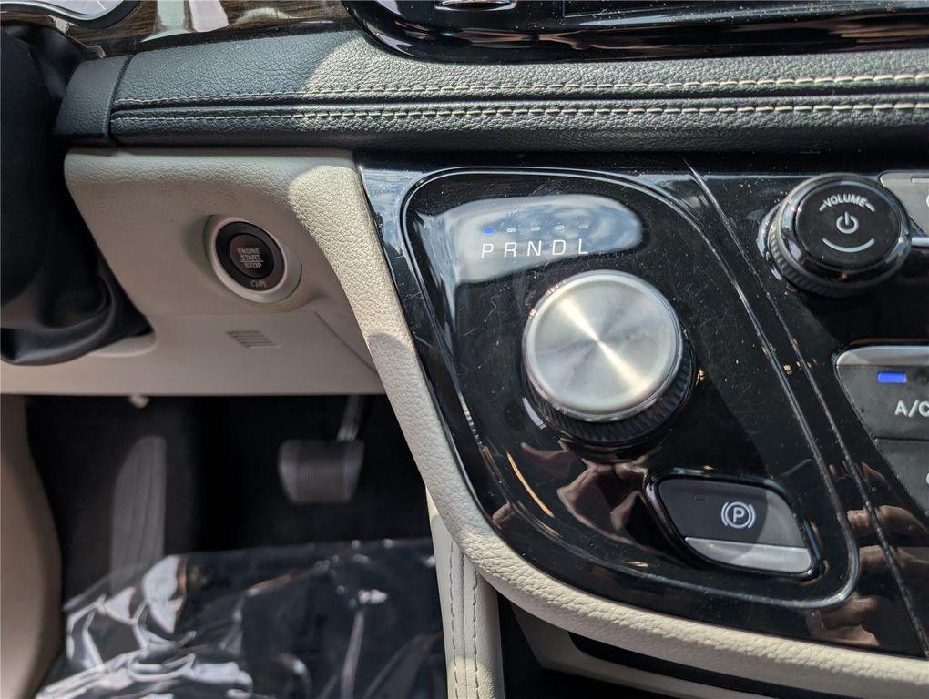 used 2023 Chrysler Pacifica car, priced at $25,831