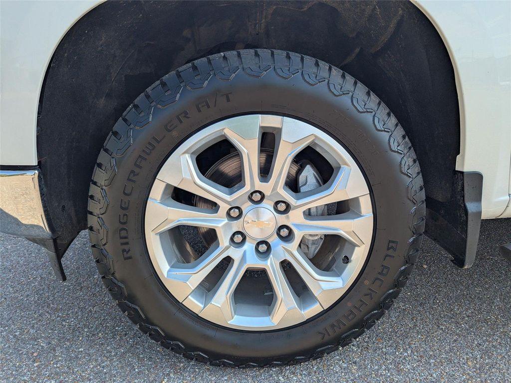 used 2024 Chevrolet Silverado 1500 car, priced at $39,899