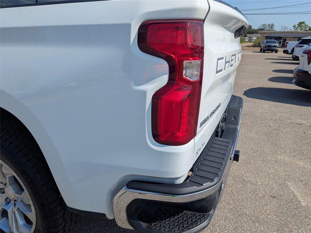 used 2024 Chevrolet Silverado 1500 car, priced at $39,899
