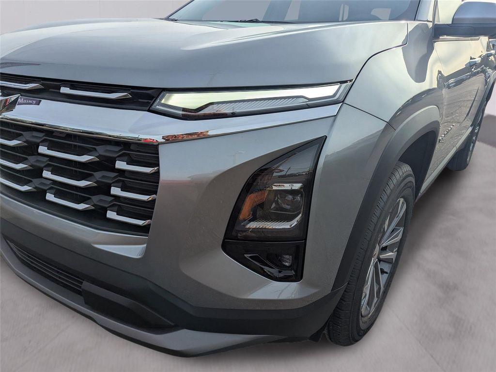 new 2026 Chevrolet Equinox car, priced at $31,834