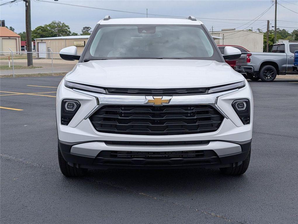 new 2026 Chevrolet TrailBlazer car, priced at $27,220