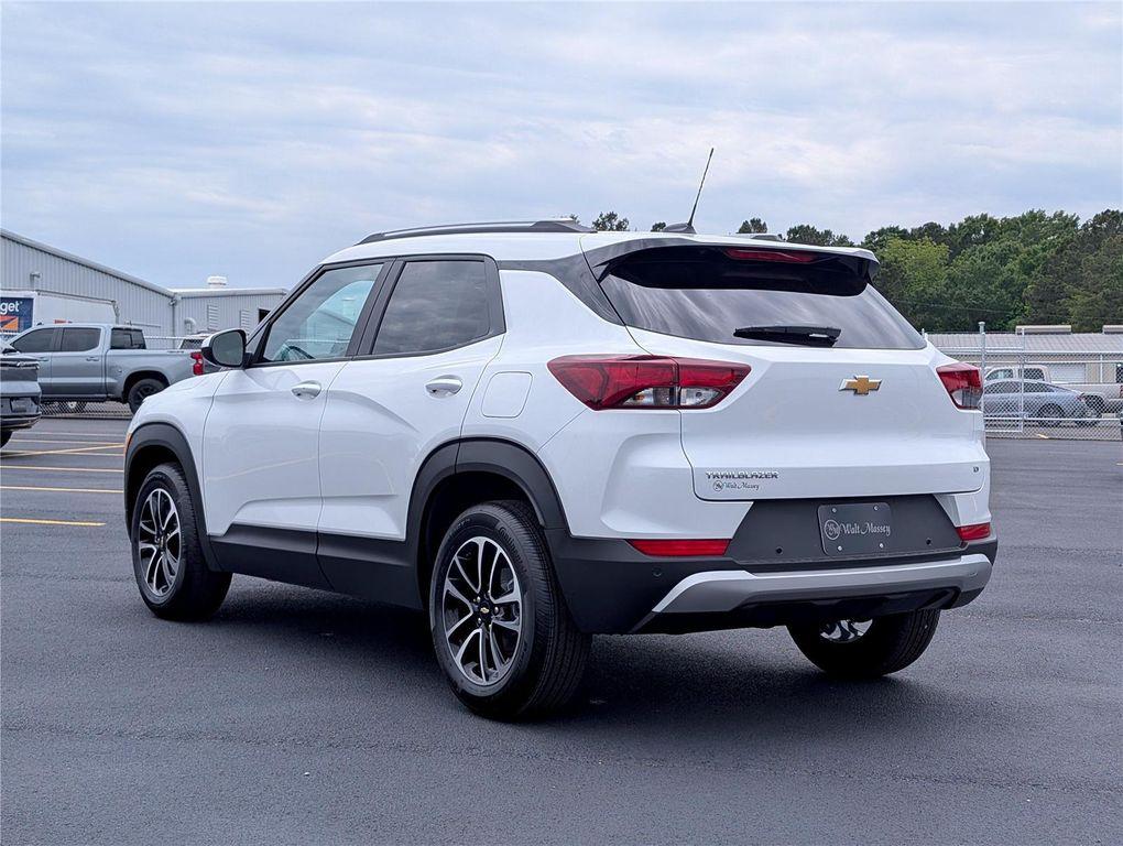 new 2026 Chevrolet TrailBlazer car, priced at $27,220