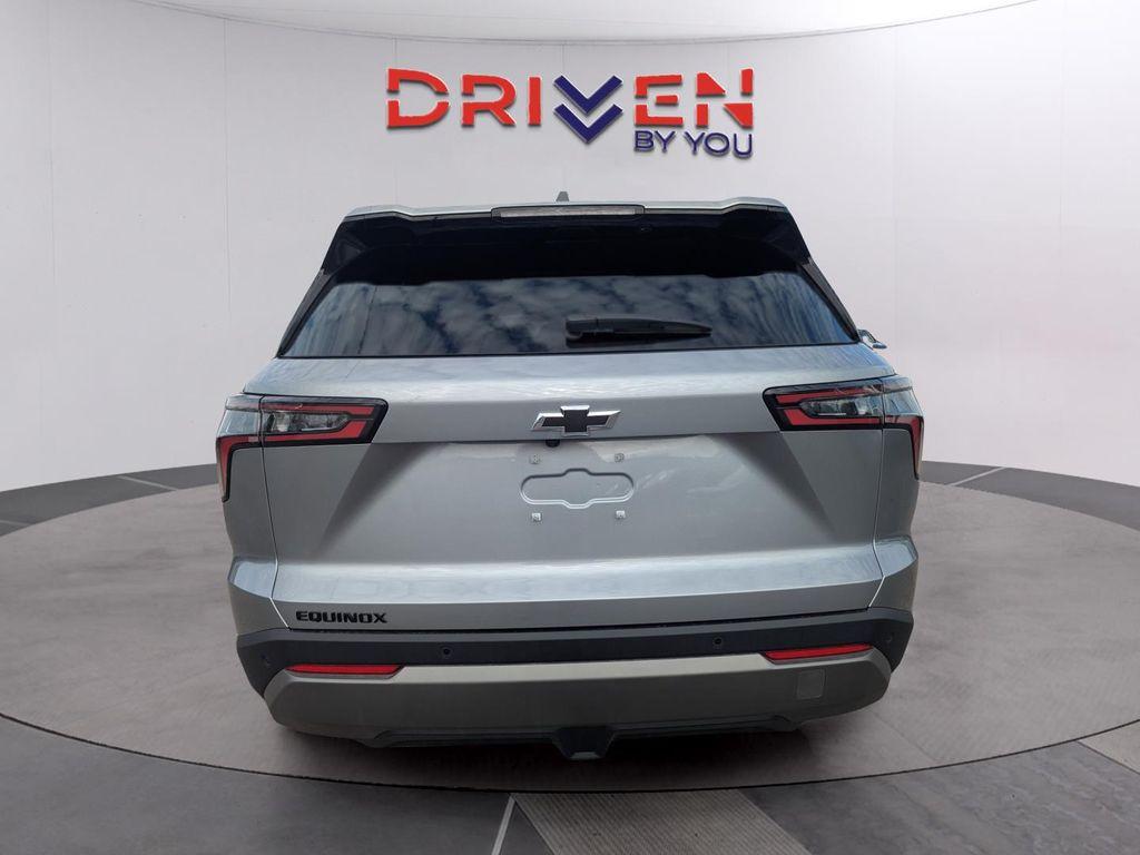 new 2026 Chevrolet Equinox car, priced at $30,424