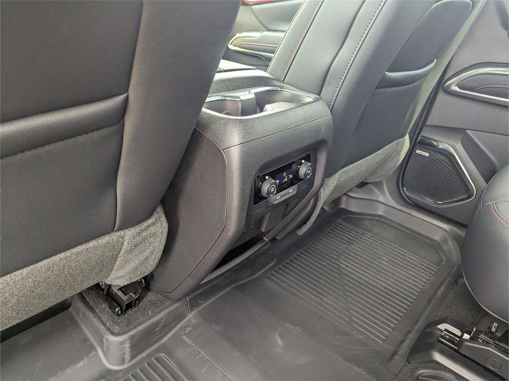 new 2026 Chevrolet Traverse car, priced at $51,391