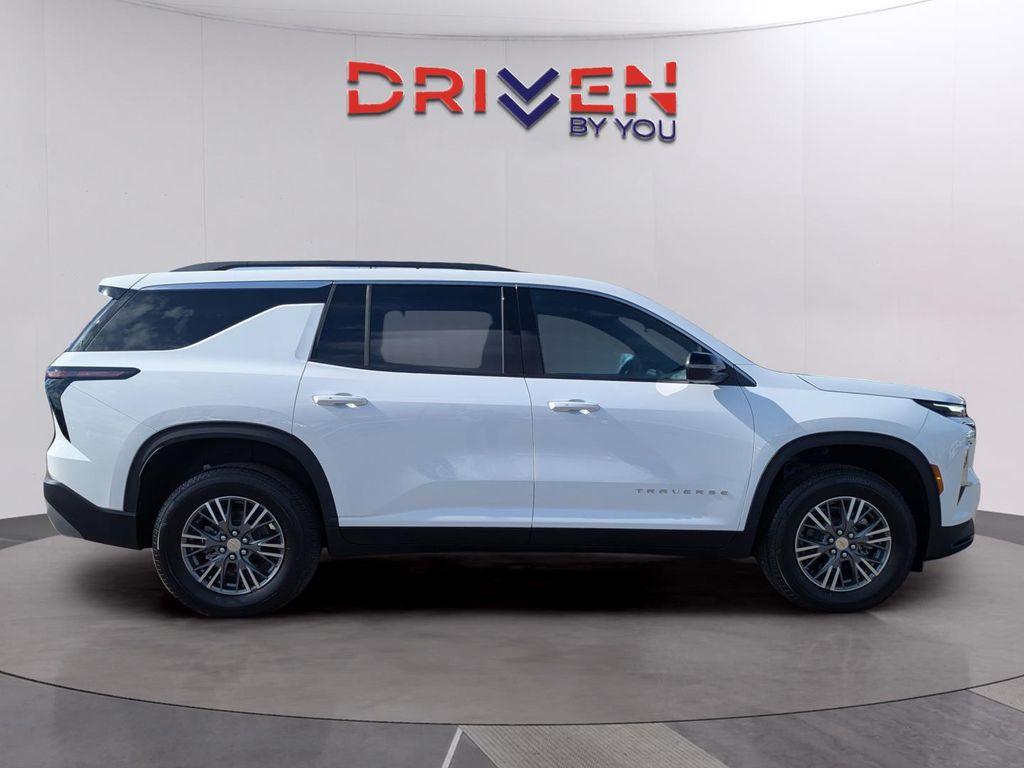 new 2026 Chevrolet Traverse car, priced at $39,771