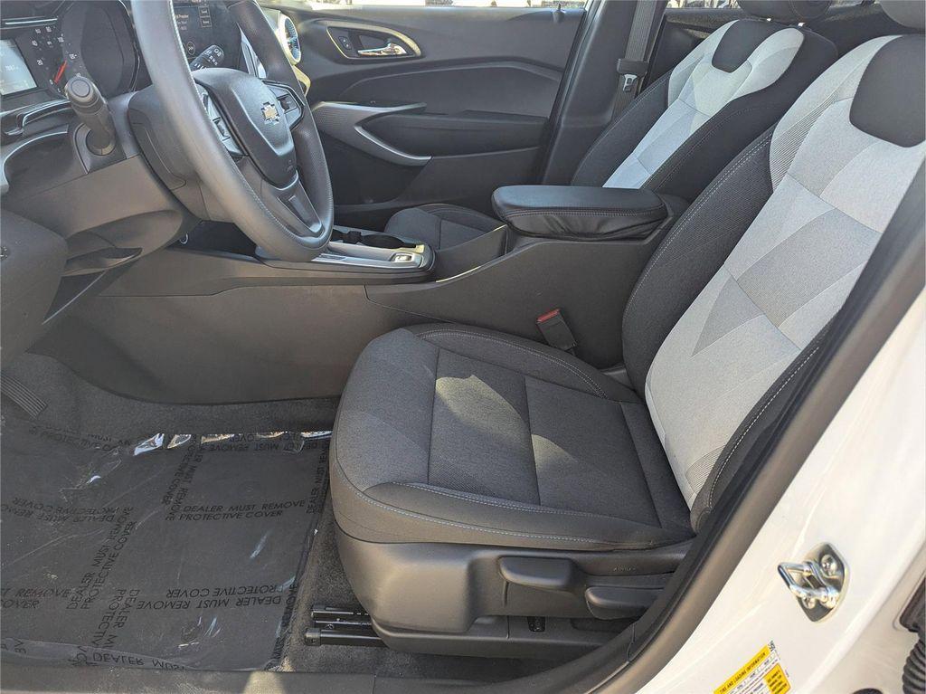 used 2025 Chevrolet Trax car, priced at $21,999