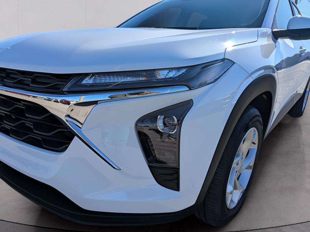 used 2025 Chevrolet Trax car, priced at $21,999