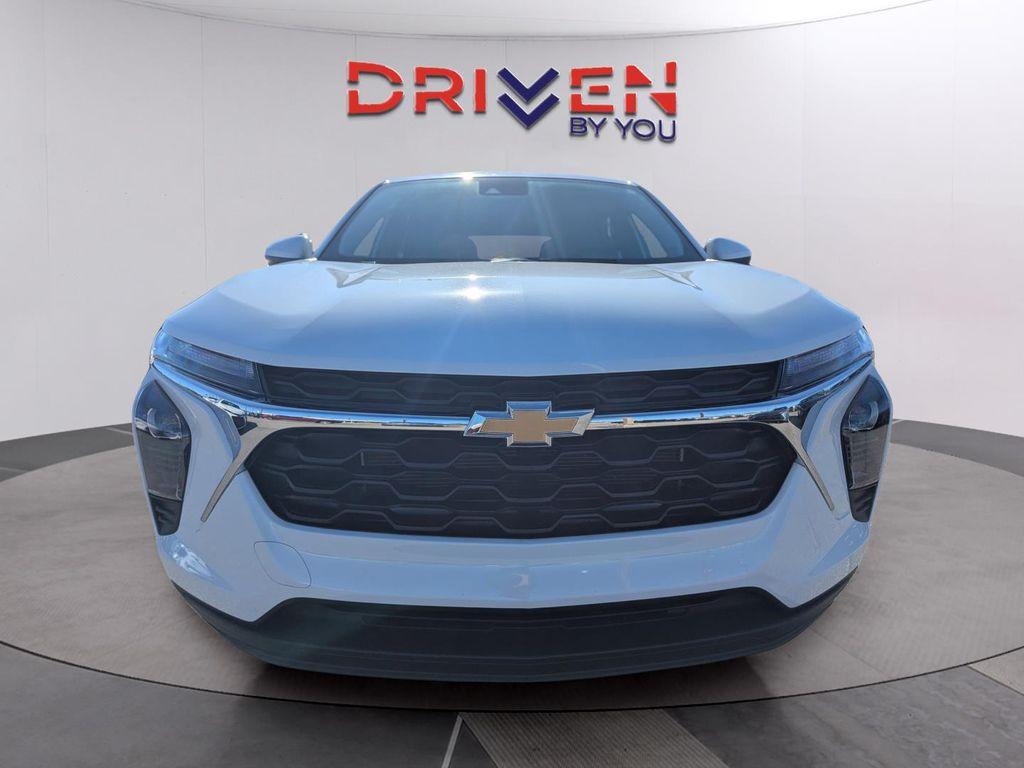 used 2025 Chevrolet Trax car, priced at $21,999