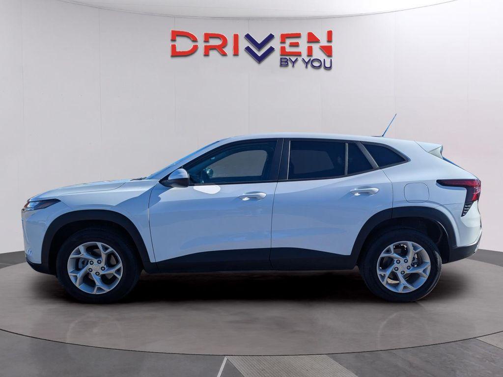 used 2025 Chevrolet Trax car, priced at $21,999
