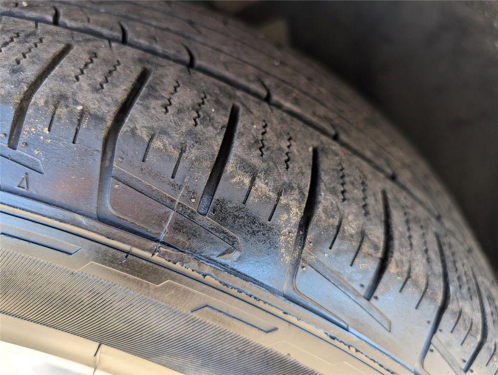 used 2018 Chrysler Pacifica car, priced at $15,575