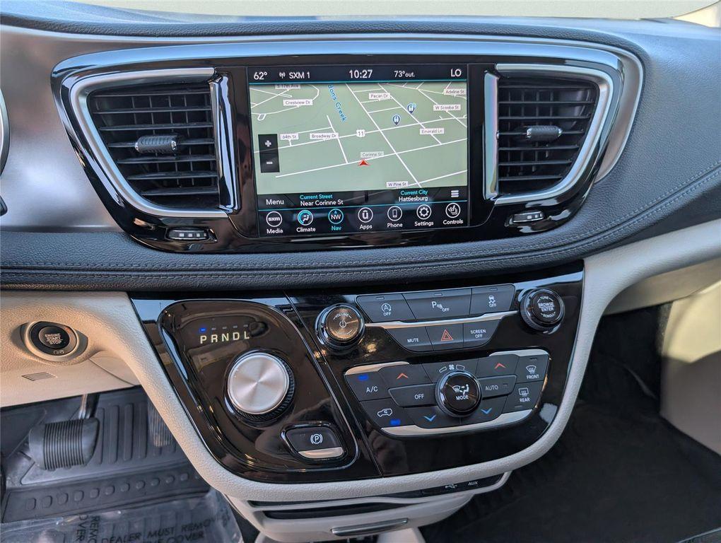 used 2018 Chrysler Pacifica car, priced at $15,575