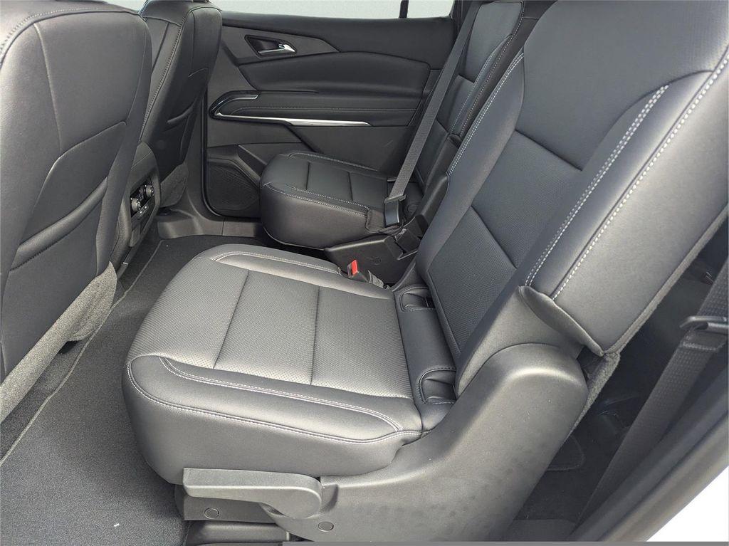 new 2026 Chevrolet Traverse car, priced at $41,795