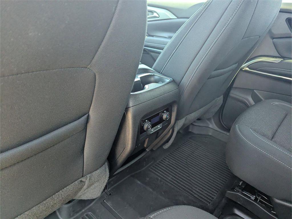 new 2026 Chevrolet Traverse car, priced at $40,153