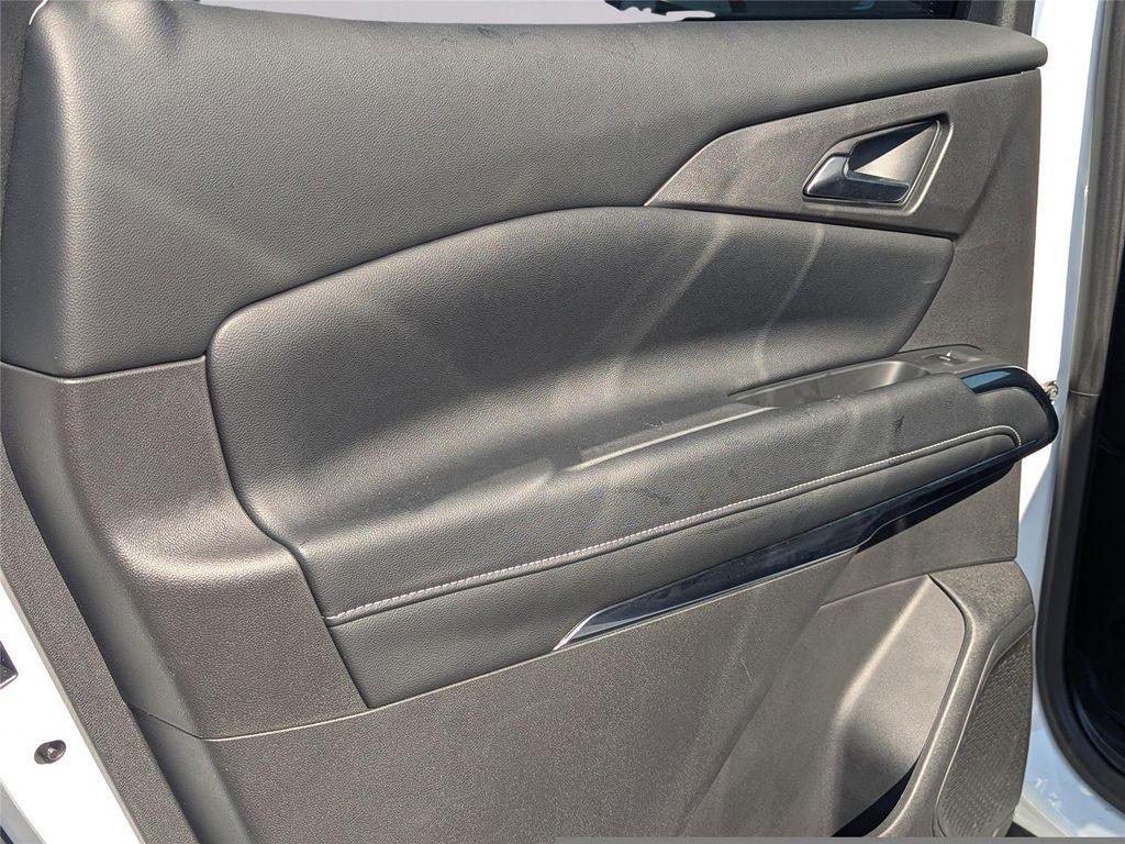 new 2026 Chevrolet Traverse car, priced at $40,153