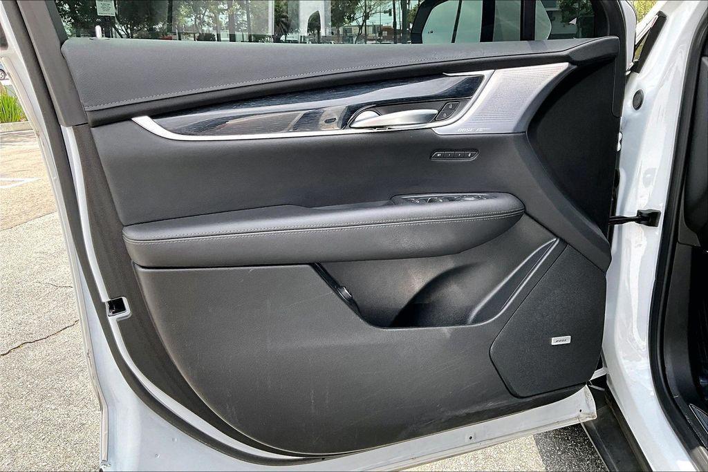 used 2024 Cadillac XT5 car, priced at $34,495