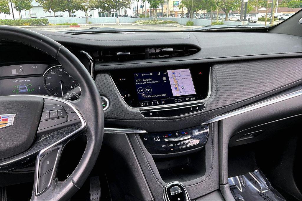 used 2024 Cadillac XT5 car, priced at $34,495