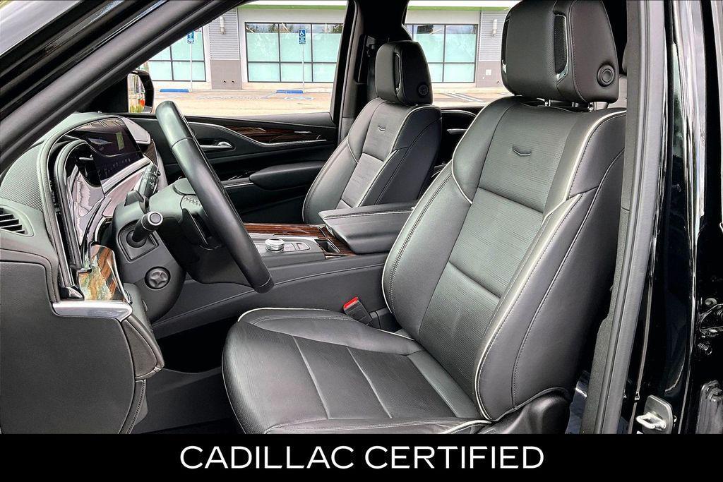 used 2023 Cadillac Escalade ESV car, priced at $71,495