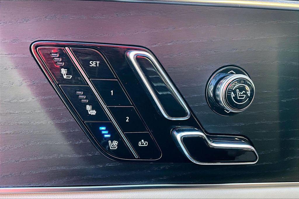 new 2025 Cadillac LYRIQ car