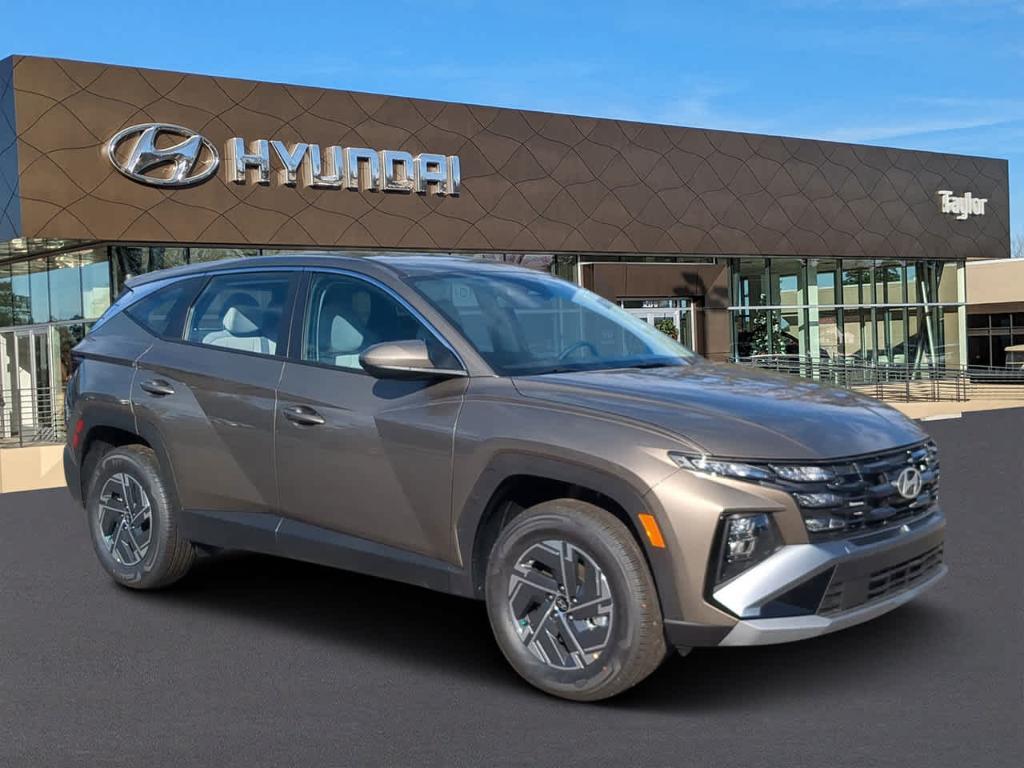new 2026 Hyundai TUCSON Hybrid car, priced at $33,625