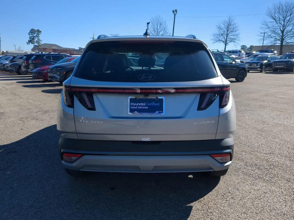 used 2025 Hyundai TUCSON Hybrid car, priced at $35,888