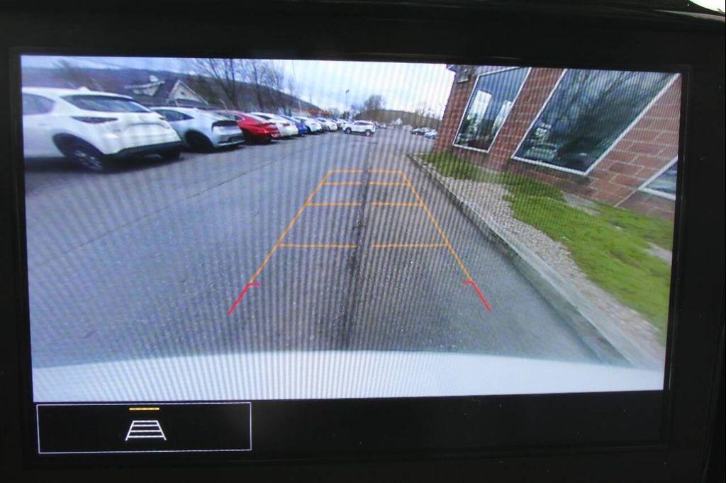 used 2023 Chevrolet Traverse car, priced at $27,900