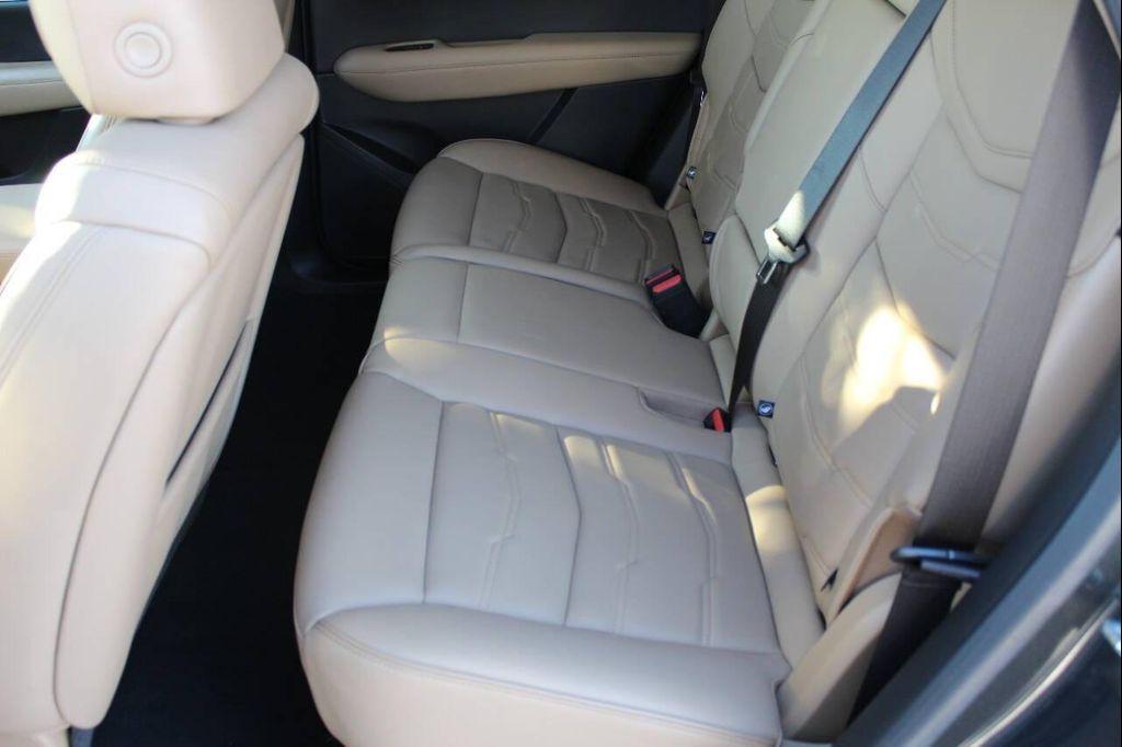 used 2023 Cadillac XT5 car, priced at $29,900