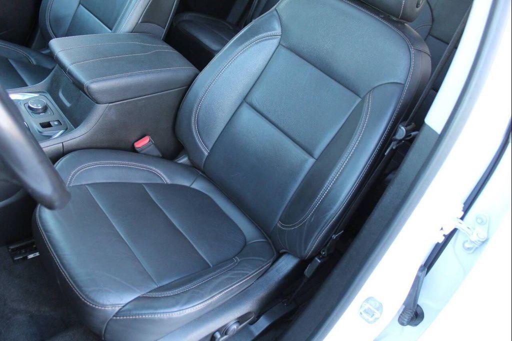 used 2020 Chevrolet Traverse car, priced at $19,900