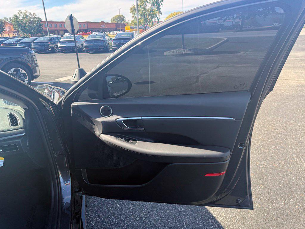 used 2023 Hyundai Sonata car, priced at $23,550