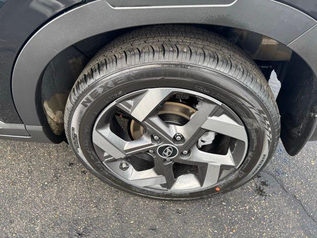 new 2026 Hyundai Venue car, priced at $25,115