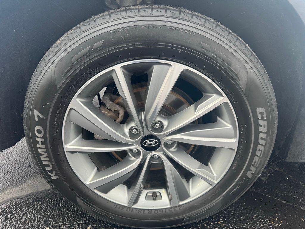 used 2019 Hyundai Santa Fe car, priced at $18,990