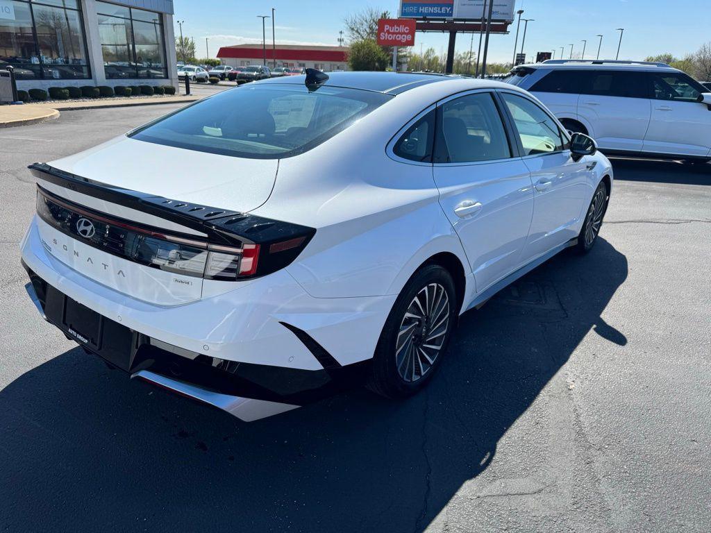 new 2026 Hyundai Sonata Hybrid car, priced at $40,320